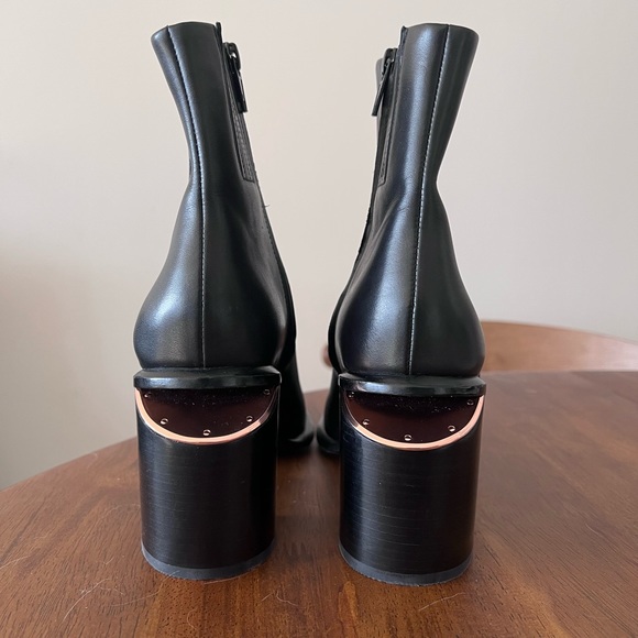 Alexander Wang Black Bootie w/rose gold - Picture 4 of 7